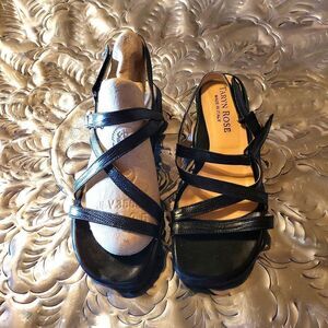 Brand new Taryn Rose sandals made in italy sz.34.5